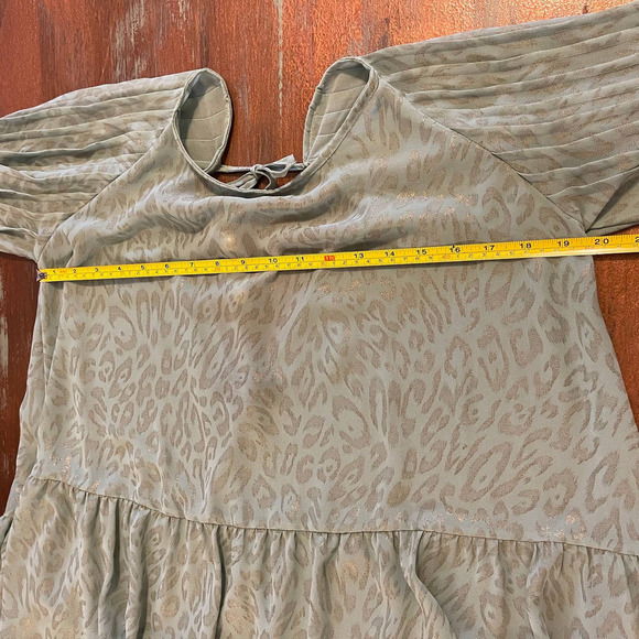 Women's Oversized Flare Top Bell Sleeves One Size - Picture 8 of 9